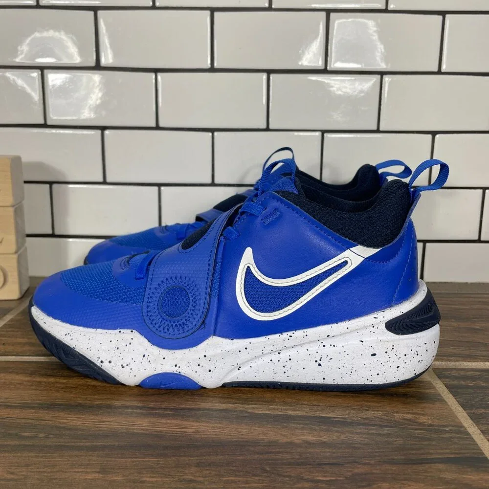 Nike Team Hustle D 11 Youth Boys Size 5Y Shoes Blue Pull On Basketball Sneakers
